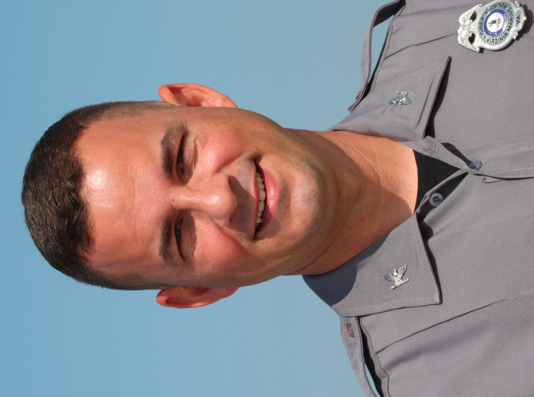 صورة ماثيو روجرز، رئيس شرطة فيرجينيا البحرية